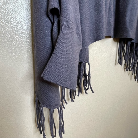 NWOT Jacket Society Lightweight Shrug Cardigan With Fringe - Picture 8 of 11